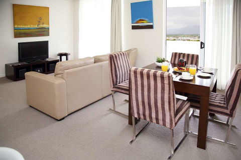 Cairns Central Plaza Apartment - Tourism Caloundra 13