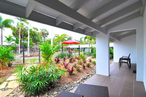 Mission Beach Resort - Tourism Caloundra 8