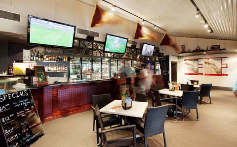 Mission Beach Resort - Tourism Caloundra 10