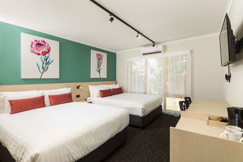 NIghtcap At Balaclava Hotel - Tourism Caloundra 4