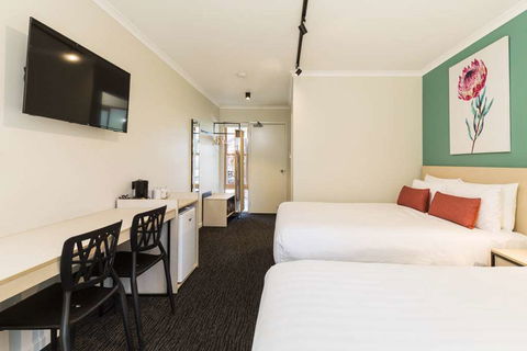 NIghtcap At Balaclava Hotel - Tourism Caloundra 6