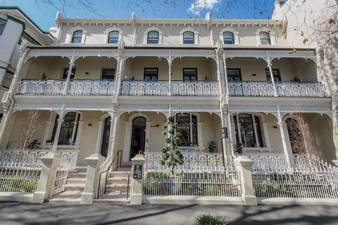 Spicers Potts Point - Tourism Caloundra 0