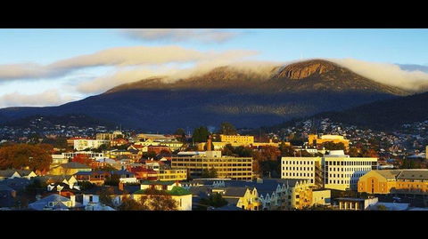 Lenna Of Hobart - Tourism Caloundra 2