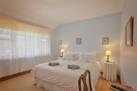 Mole Creek Guest House - Tourism Caloundra 2