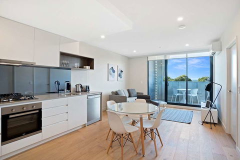 Parc Hotel - Tourism Caloundra 1