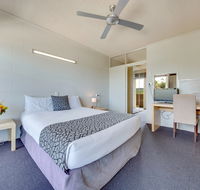 Camelot Motel - Tourism Caloundra