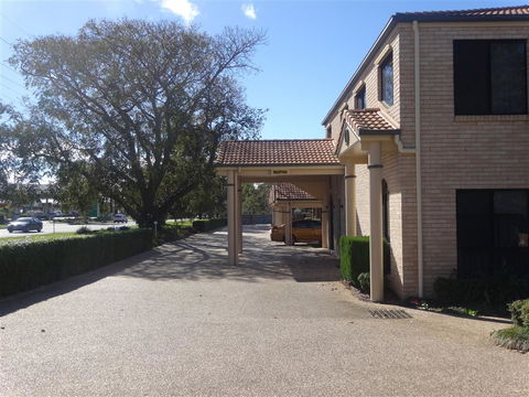 Best Western Tuscany On Tor Motor Inn - Tourism Caloundra 2
