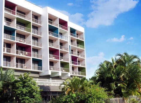 Cairns Plaza Hotel - Tourism Caloundra 0