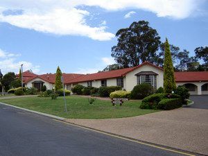 McNevins Warwick Motel - Tourism Caloundra 0