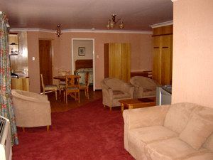 McNevins Warwick Motel - Tourism Caloundra 2