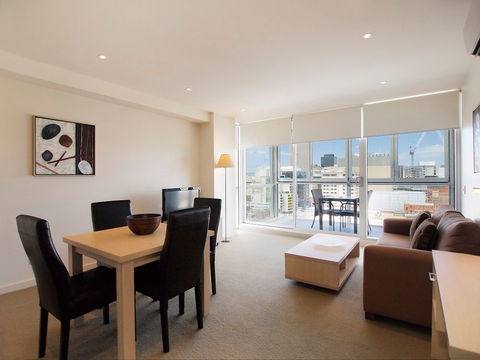 IStay Precinct - Tourism Caloundra 2