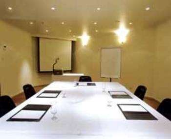 Hotel Crest on Barkly - Tourism Caloundra 2