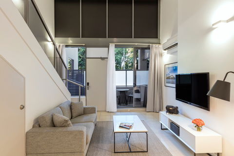 Meriton Suites Waterloo - Tourism Caloundra 2