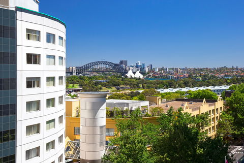 Holiday Inn Potts Point - Tourism Caloundra 0