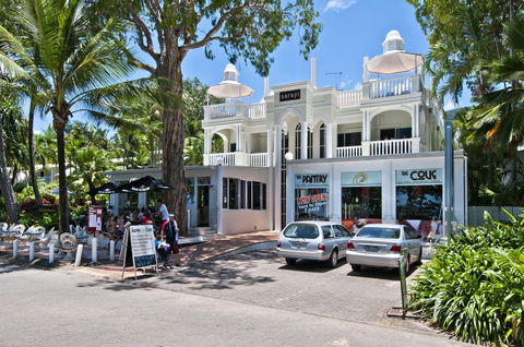 Sarayi Boutique Hotel - Tourism Caloundra 0
