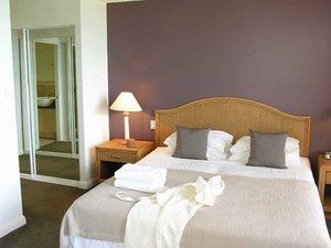 Sea Change Beachfront Apartments - Tourism Caloundra 1