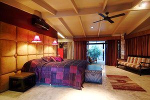 Trinity Beach Palace - Tourism Caloundra 2