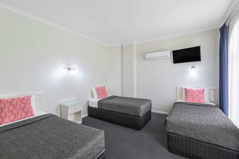 Best Western Cathedral Motor Inn - Tourism Caloundra 15