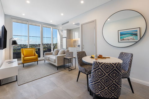 Meriton Suites Bondi Junction - Tourism Caloundra 0