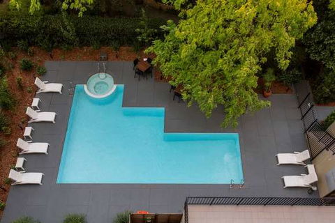 Mantra on Jolimont - Tourism Caloundra 1