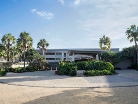 Peppers Salt Resort & Spa - Tourism Caloundra 1