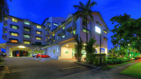Cairns Sheridan Hotel - Tourism Caloundra 0