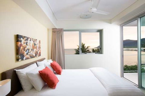 Mantra Trilogy - Tourism Caloundra 2