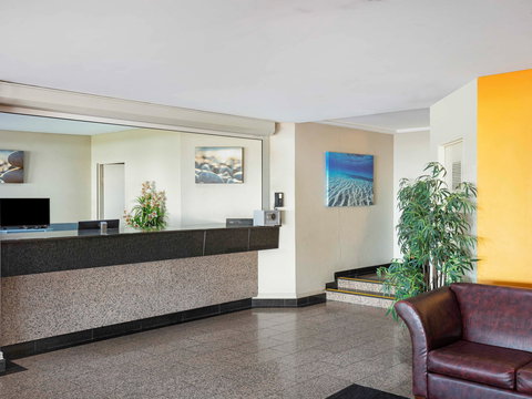 Breakfree Imperial Surf - Tourism Caloundra 2