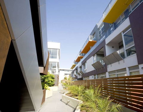 Apartments Ink - Tourism Caloundra 1