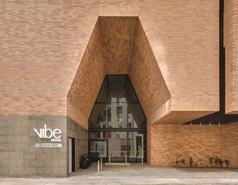 Vibe Hotel Sydney Darling Harbour - Tourism Caloundra 1