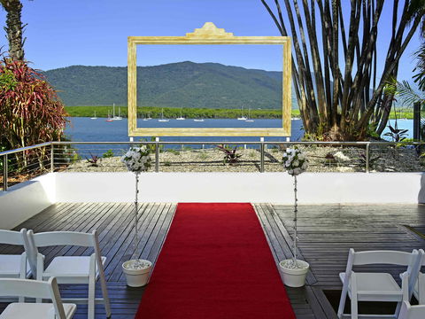 Pullman Reef Hotel Casino - Tourism Caloundra 1