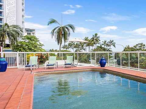 BreakFree Royal Harbour Hotel - Tourism Caloundra 2