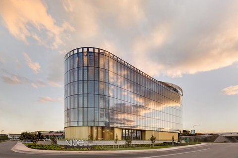 Vibe Hotel Canberra - Tourism Caloundra 0