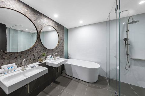 Vibe Hotel Canberra - Tourism Caloundra 5