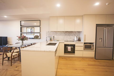 Greenwich Apartment - Tourism Caloundra 3