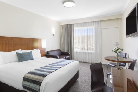 Garden City Hotel, Best Western Signature Collection - Tourism Caloundra 1