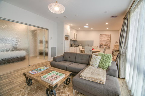 De Russie Boutique Hotel - Tourism Caloundra 11