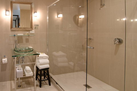 De Russie Boutique Hotel - Tourism Caloundra 5