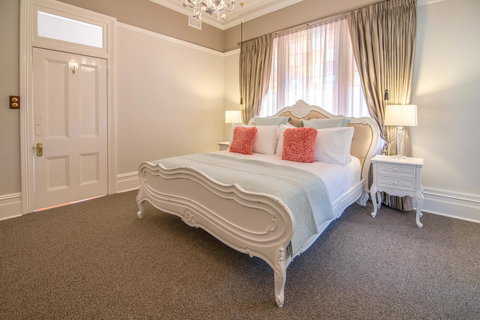 De Russie Boutique Hotel - Tourism Caloundra 36