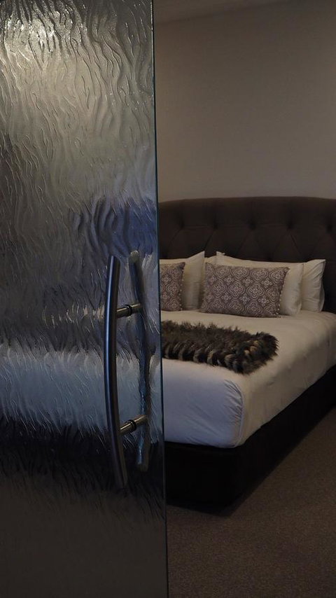 De Russie Boutique Hotel - Tourism Caloundra 39