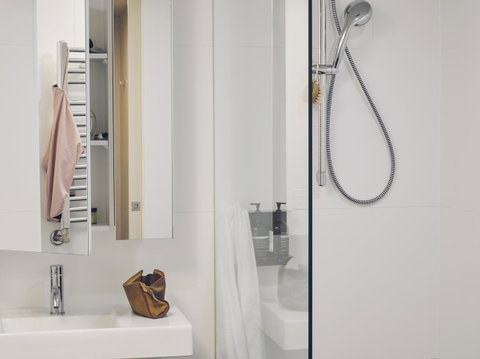 Nishi Apartments Eco Living By Ovolo - Tourism Caloundra 9