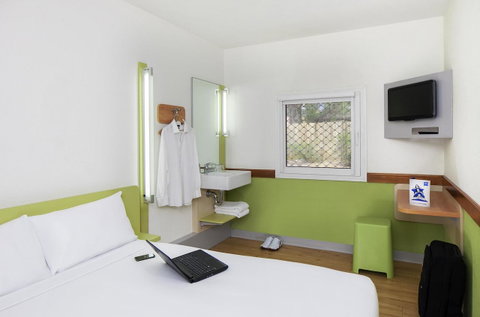 Ibis Budget Canberra - Tourism Caloundra 14