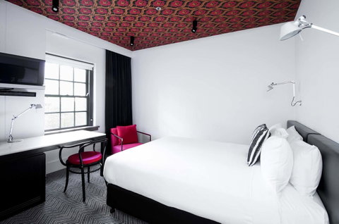 Peppers Gallery Hotel - Tourism Caloundra 14