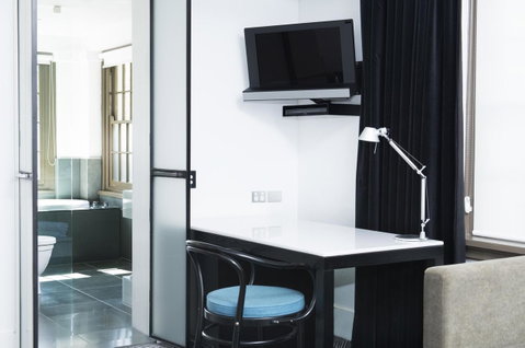 Peppers Gallery Hotel - Tourism Caloundra 25