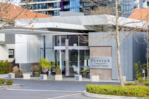 Peppers Gallery Hotel - Tourism Caloundra 0