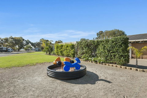 Port Broughton Tourist Park - Tourism Caloundra 6
