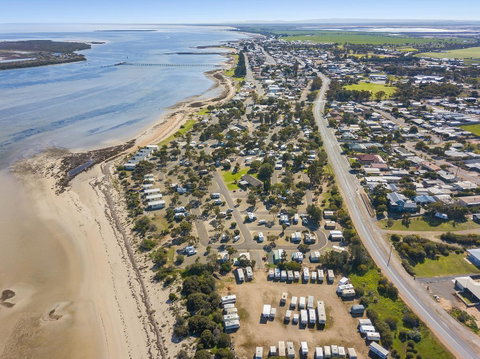 Port Broughton Tourist Park - Tourism Caloundra 0