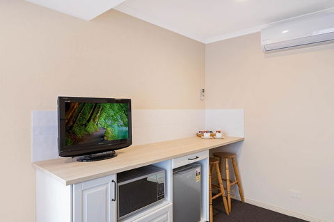 Heritage House Motel & Units - Tourism Caloundra 4