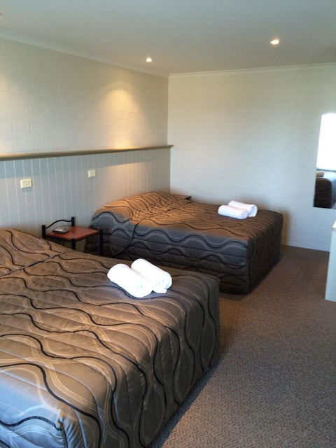 Heritage House Motel & Units - Tourism Caloundra 12