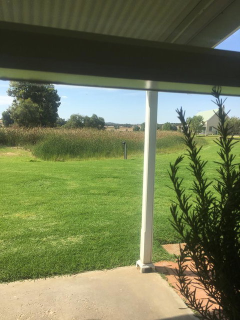 The Lake House Retreat - Tourism Caloundra 19